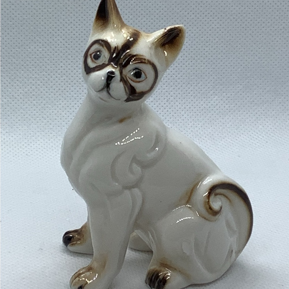 Vintage Lego Cat Porcelain 4” Figurine White Brown Siamese Statue Bone China